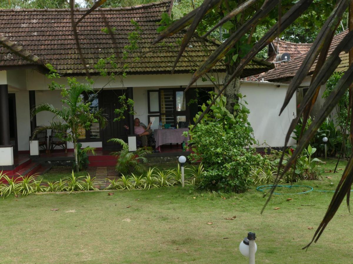 Marari Sealap Beach Villas Mararikulam Exterior photo